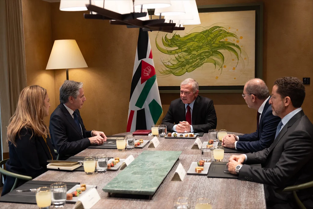 الملك عبد الله الثاني في لقاء مع وزير الخارجية الأمريكي أنتوني بلينكن في العقبة، كانون الأول/ديسمبر 2024